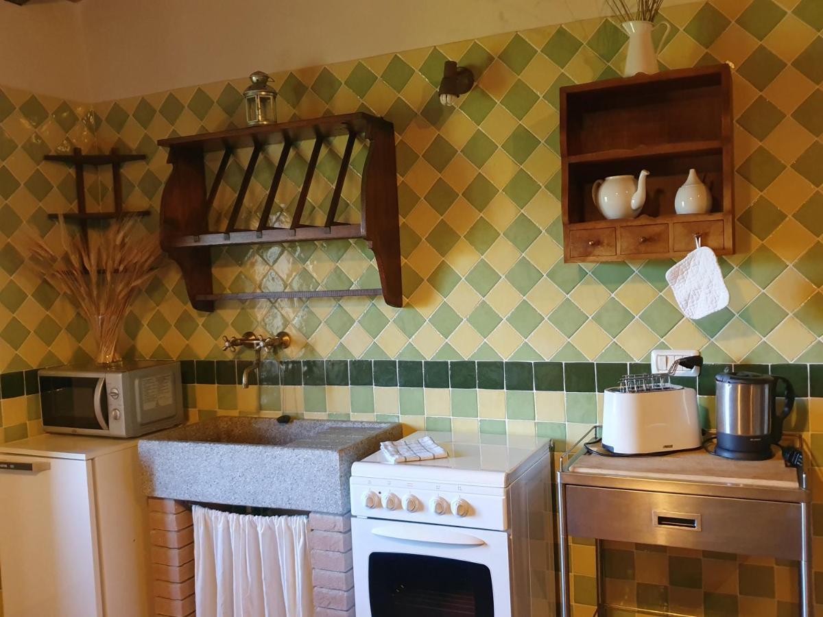 Castello Di Pratelli Farm stay *